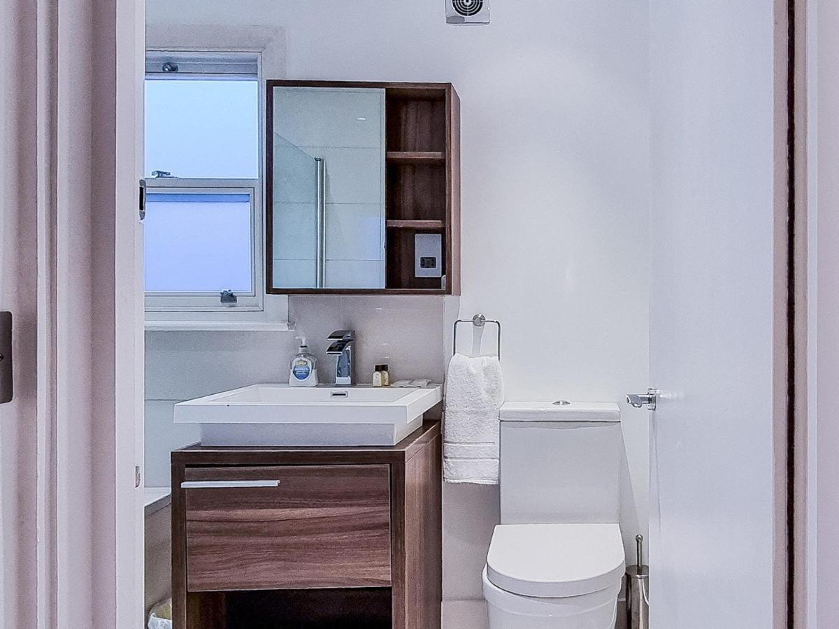 Pass The Keys Family Friendly 2 Bedroom Gem In Shepherd'S Bush London Exterior photo